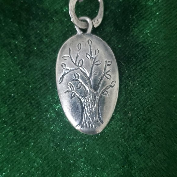 Silpada Family Tree Necklace .925 Sterling Silver - Picture 2 of 10